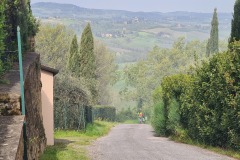 Départ de San Gimignano : ça grimpe dur
