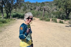 Récolte d'asperges sauvages