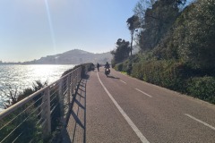 Piste cyclable à Cipressa